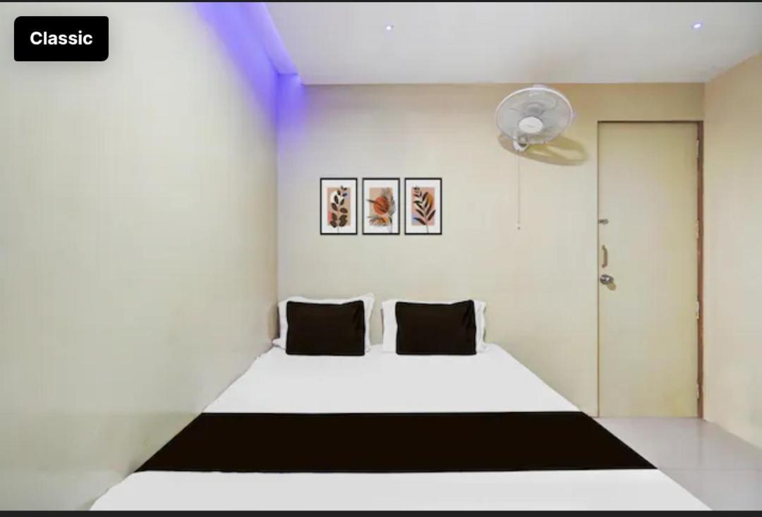 Selfie Rooms Surate Exterior foto